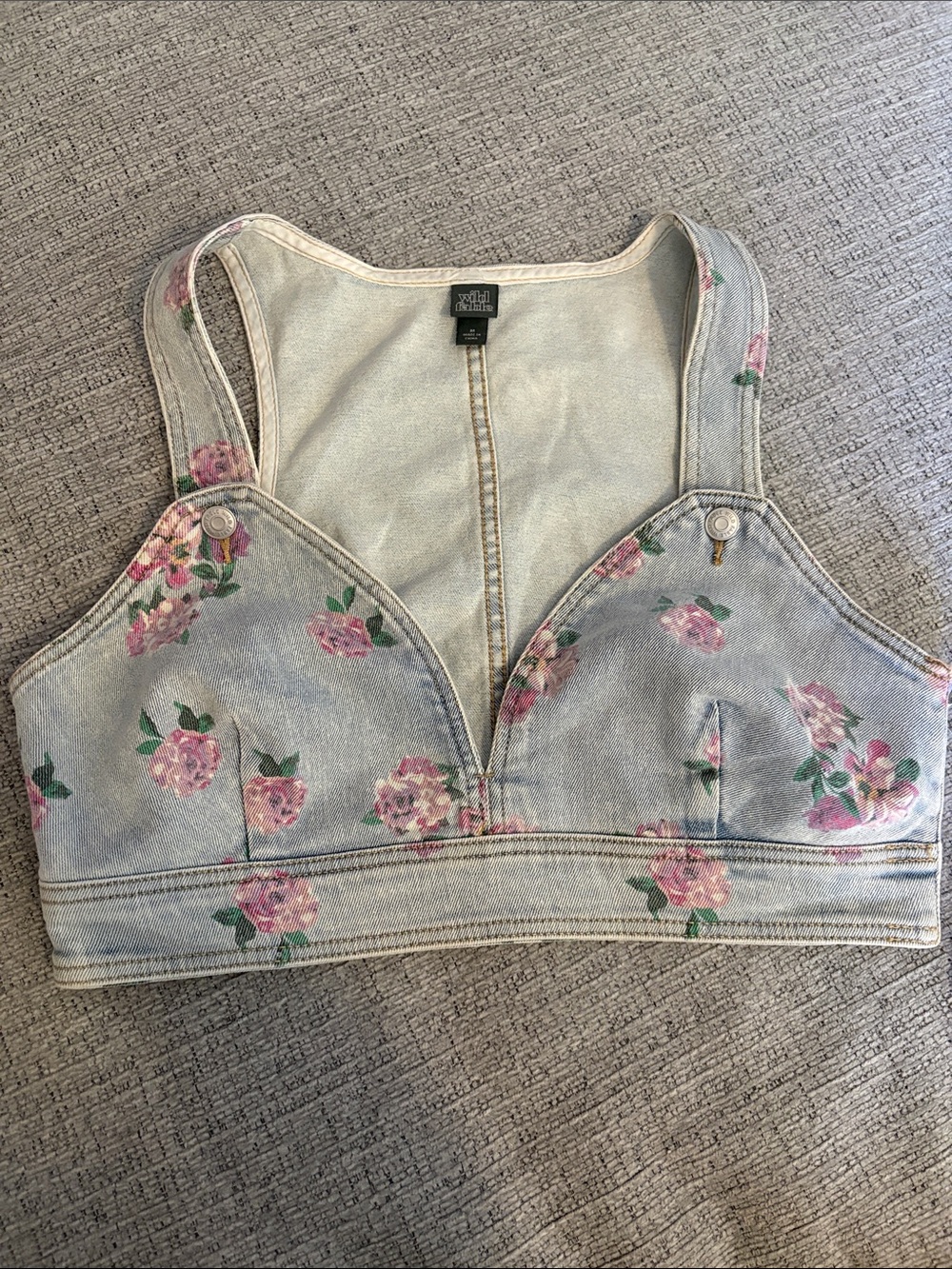 wild fable Light Wash Denim Floral Crop Top in Pink and Green